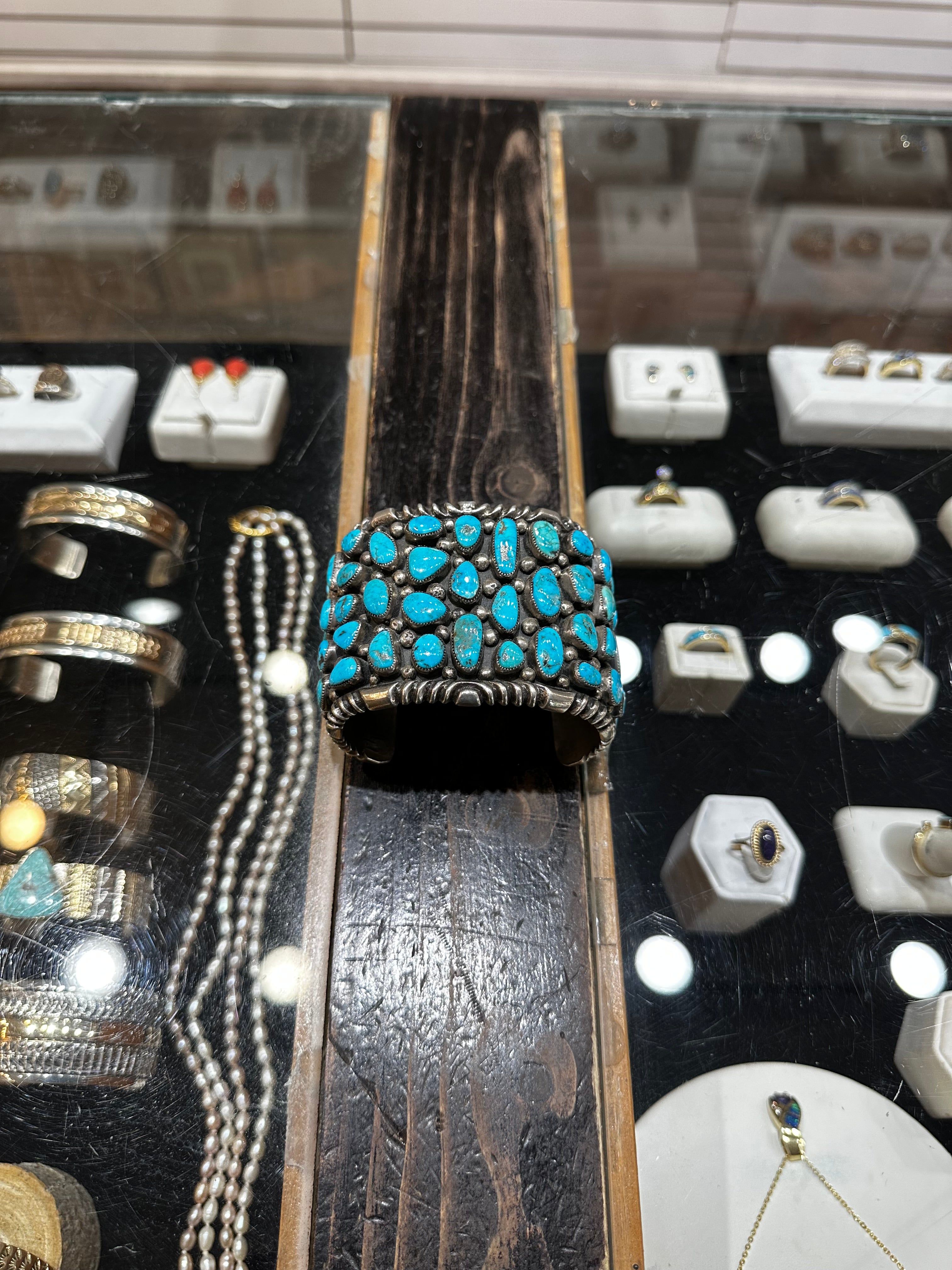 Handcrafted Kingman Turquoise Cuff Bracelet 1970's Vintage